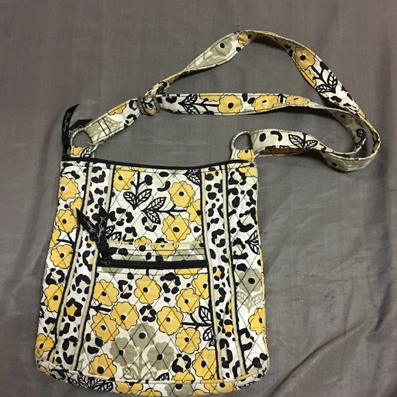 Vera Bradley small body purse - Picture 1 of 5